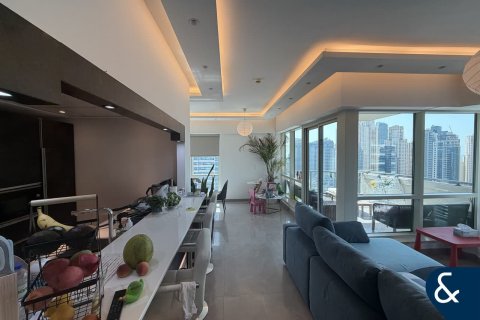 Apartemen di AL MAJARA TOWERS di Dubai Marina, UEA 3 kamar tidur, 191 m2 nomor 698557 - foto 2