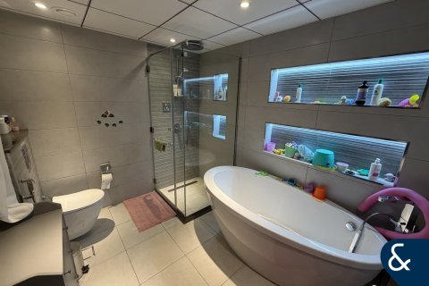 Apartemen di AL MAJARA TOWERS di Dubai Marina, UEA 3 kamar tidur, 191 m2 nomor 698557 - foto 10