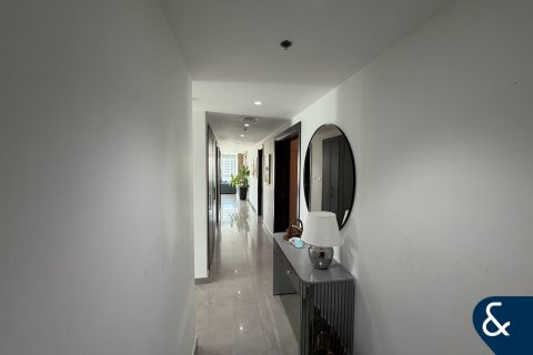 Apartemen di AL MAJARA TOWERS di Dubai Marina, UEA 3 kamar tidur, 191 m2 nomor 698557 - foto 9
