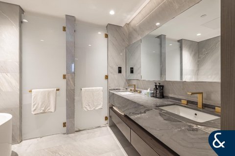 Apartmen di FIVE PALM JUMEIRAH di Palm Jumeirah, Dubai, UAE 2 bilik tidur, 153 meter persegi № 698555 - foto 19