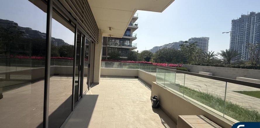 Apartment in PARK HEIGHTS I in Dubai Hills Estate, UAE 3 bedrooms, 226 sq.m. № 698553