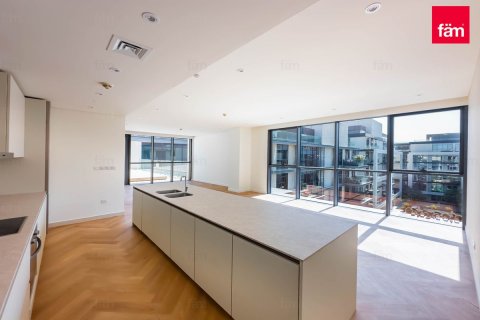 Duplex in Al Wasl, Dubai, UAE 4 bedrooms, 411.9 sq.m. № 348181 - photo 7