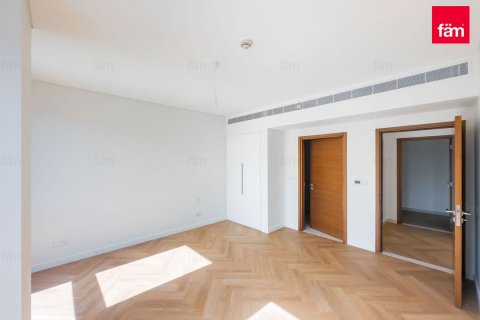 Duplex in Al Wasl, Dubai, UAE 4 bedrooms, 411.9 sq.m. № 348181 - photo 12