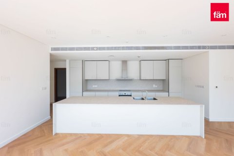 Duplex in Al Wasl, Dubai, UAE 4 bedrooms, 411.9 sq.m. № 348181 - photo 3