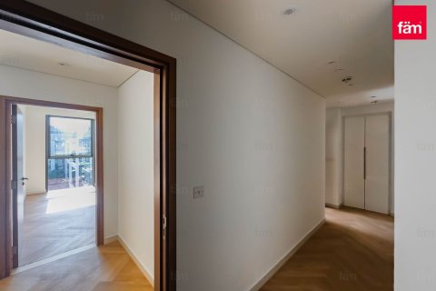 Duplex in Al Wasl, Dubai, UAE 4 bedrooms, 411.9 sq.m. № 348181 - photo 13