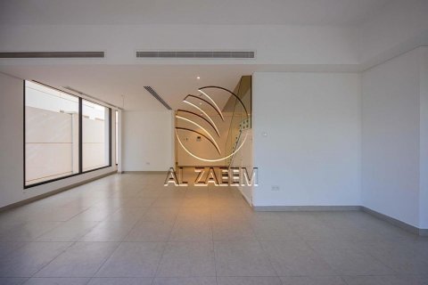 Māja Al Salam Street, Abu Dhabijā, AAE 5 istabas, 244 m2 Nr. 614967 - attēls 8