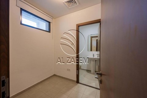 Māja Al Salam Street, Abu Dhabijā, AAE 5 istabas, 244 m2 Nr. 614967 - attēls 13