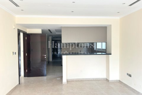 Villa in Jumeirah Park, Dubai, UAE 3 bedrooms, 742.75948500 sq.m. № 583860 - photo 5