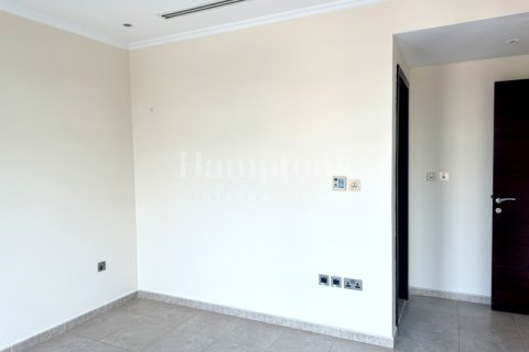 Villa in Jumeirah Park, Dubai, UAE 3 bedrooms, 742.75948500 sq.m. № 583860 - photo 7