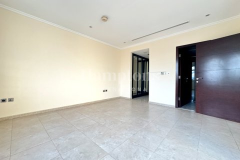Villa in Jumeirah Park, Dubai, UAE 3 bedrooms, 742.75948500 sq.m. № 583860 - photo 8