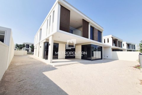 Villa in Tilal Al Ghaf, Dubai, UAE 5 bedrooms, 529 sq.m. № 665423 - photo 28