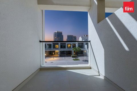 Dubai, UAE의 임대용 타운하우스 침실 3개, 138제곱미터 번호 659060 - 사진 2
