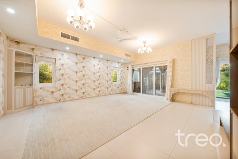 Dubai Land, Dubai, संयुक्त अरब अमीरात में विला, 4 बेडरूम, 309.27 वर्ग मीटर, संख्या 758804 - फ़ोटो 15