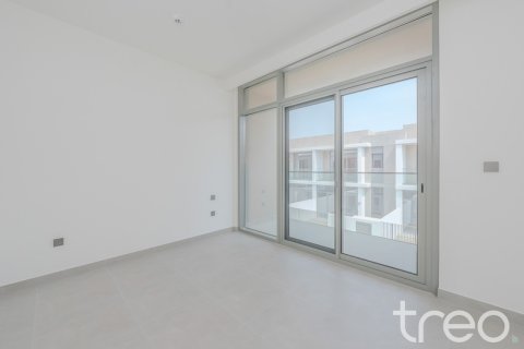 Radový dom v Arabian Ranches 3, Dubai, SAE 4 spálne, 233.84 m2 č. 758809 - Fotografia 5