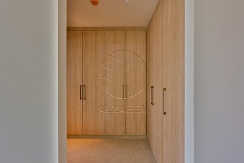 Khalifa City, Abu Dhabi, UAE의 판매용 타운하우스 침실 3개, 239제곱미터 번호 615993 - 사진 17