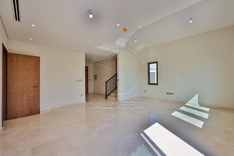 Khalifa City, Abu Dhabi, UAE의 판매용 타운하우스 침실 3개, 239제곱미터 번호 615993 - 사진 3