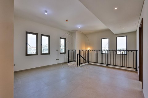 Khalifa City, Abu Dhabi, UAE의 판매용 타운하우스 침실 3개, 239제곱미터 번호 615993 - 사진 12