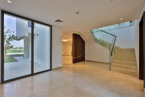 Vila na Yas Island, Abu Dhabi, SAE 5 ložnice, 674 m² Č.: 615991 - fotografie 16