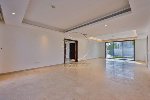 Vila na Yas Island, Abu Dhabi, SAE 5 ložnice, 674 m² Č.: 615991 - fotografie 3