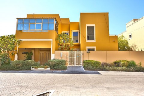阿联酋 Abu Dhabi Al Raha Gardens 待租 : 4 卧, 299 平方米 , 编号615989 - 照片 1