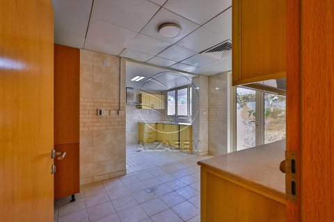 阿联酋 Abu Dhabi Al Raha Gardens 待租 : 4 卧, 299 平方米 , 编号615989 - 照片 12