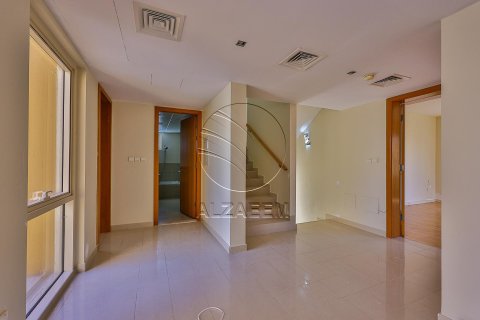 阿联酋 Abu Dhabi Al Raha Gardens 待租 : 4 卧, 299 平方米 , 编号615989 - 照片 24