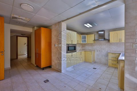 阿联酋 Abu Dhabi Al Raha Gardens 待租 : 4 卧, 299 平方米 , 编号615989 - 照片 9