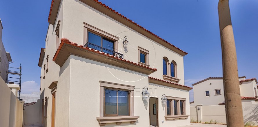 Townhouse în Khalifa City, Abu Dhabi, EAU 3 dormitoare, 171 mp.  №615994