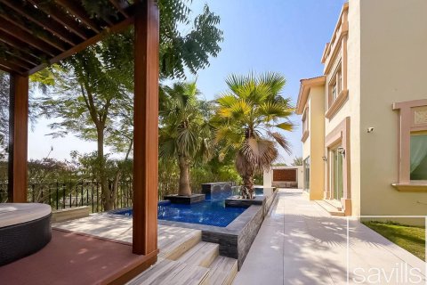 Villa te koop in Jumeirah Islands, Dubai, VAE 4 slaapkamers, 990 vr.m., nr 646351 - foto 5