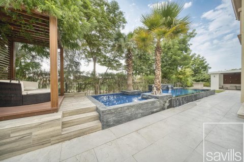 فيلا للبيع في Jumeirah Islands، دبي، الإمارات العربية المتحدة 4 غرفة نوم ، 990 متر مربع ، رقم 646351 - صورة 3