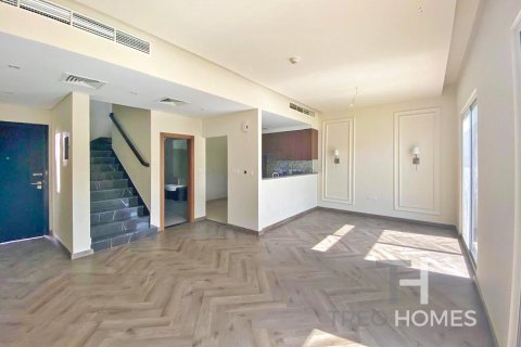 Вилла Мудон, Дубай, БАӘ-да 3 жатын бөлмелер, 181 м² № 590285 - фото 2