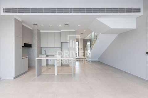 Kaupunkipientalo Mohammed Bin Rashid City, Dubai, Arabiemiraatit 4 makuuhuonetta, 384.06 m2 № 745536 - kuva 2