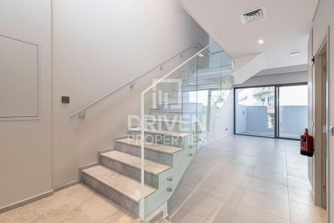 Kaupunkipientalo Mohammed Bin Rashid City, Dubai, Arabiemiraatit 4 makuuhuonetta, 384.06 m2 № 745536 - kuva 4