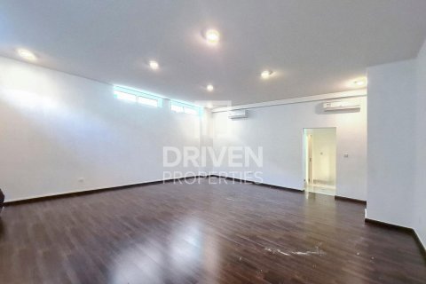 Vilë në The Villa, Dubai, Emiratet e Bashkuara Arabe 5 dhoma gjumi, 465 m2. № 603483 - Foto 6
