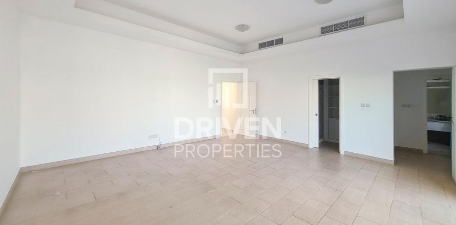 Vilë në The Villa, Dubai, Emiratet e Bashkuara Arabe 5 dhoma gjumi, 465 m2. № 603483