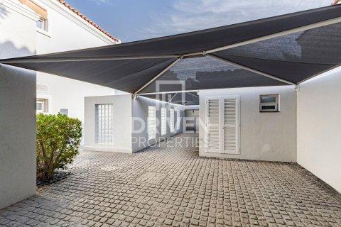 Villa Dubai Investment Parkjā, AAE 5 istabas, 951 m2 Nr. 603488 - attēls 9