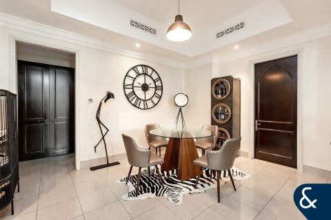 Apartament na sprzedaż w Downtown Dubai (Downtown Burj Dubai), Dubai, ZEA 2 sypialnie, 132 mkw., nr 671197 - zdjęcie 2