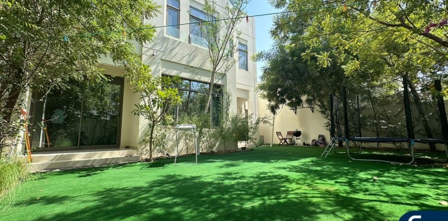 فيلا في ريم، دبي 4 غرفة نوم ، 263 متر مربع . ر قم 671185