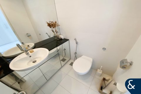 Apartament na sprzedaż w DIFC, Dubai, ZEA 2 sypialnie, 194 mkw., nr 671199 - zdjęcie 17