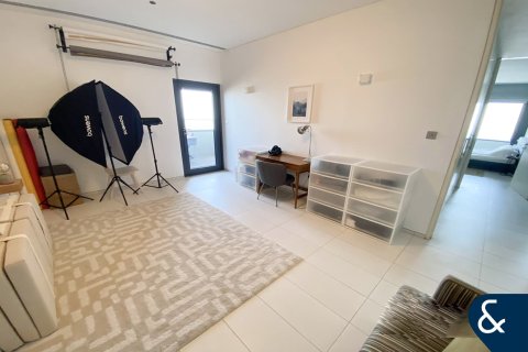 Apartament na sprzedaż w DIFC, Dubai, ZEA 2 sypialnie, 194 mkw., nr 671199 - zdjęcie 15