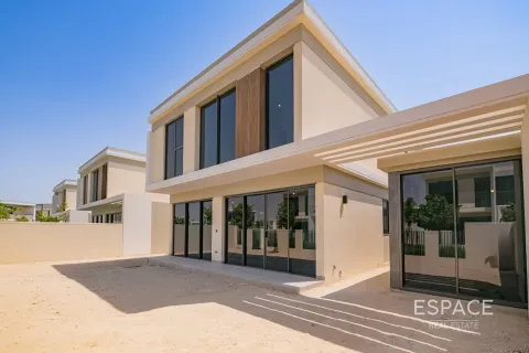 Üürile anda villa asukohaga Tilal Al Ghaf, Dubai, AÜE: 4 magamistoaga, 373 m² Nr 670199 - pilt 1