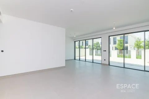 Üürile anda villa asukohaga Tilal Al Ghaf, Dubai, AÜE: 4 magamistoaga, 373 m² Nr 670199 - pilt 2