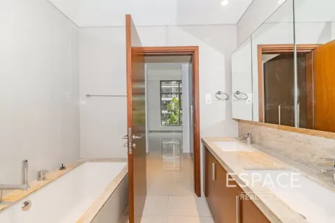 Apartment til leje i Dubai Hills Estate, Dubai, UAE 2 soveværelser, 127 kvm № 670197 - foto 11
