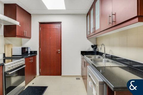 Jumeirah Beach Residence, Dubai, संयुक्त अरब अमीरात में अपार्टमेंट, 2 बेडरूम, 120 वर्ग मीटर, संख्या 666567 - फ़ोटो 4