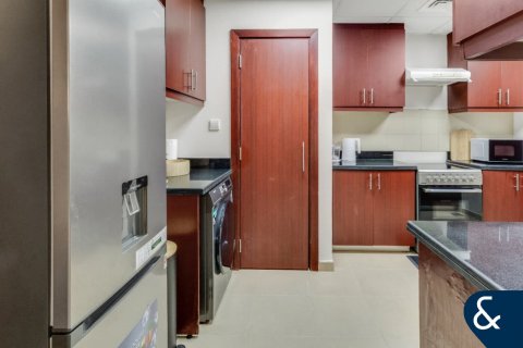 Jumeirah Beach Residence, Dubai, संयुक्त अरब अमीरात में अपार्टमेंट, 2 बेडरूम, 120 वर्ग मीटर, संख्या 666567 - फ़ोटो 13