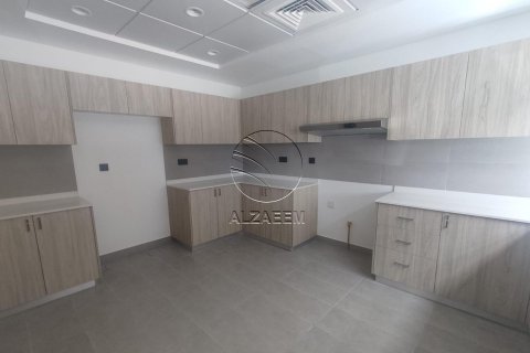 Māja Al Salam Street, Abu Dhabijā, AAE 5 istabas, 326 m2 Nr. 615873 - attēls 6