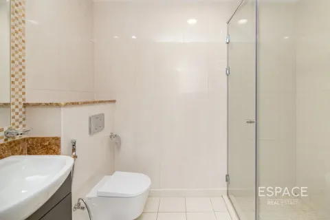 Apartment in BALQIS RESIDENCE in Palm Jumeirah, Dubai, UAE 2 bedrooms, 178 sq.m. № 650439 - photo 8