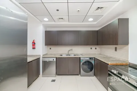 Apartment in BALQIS RESIDENCE in Palm Jumeirah, Dubai, UAE 2 bedrooms, 178 sq.m. № 650439 - photo 7