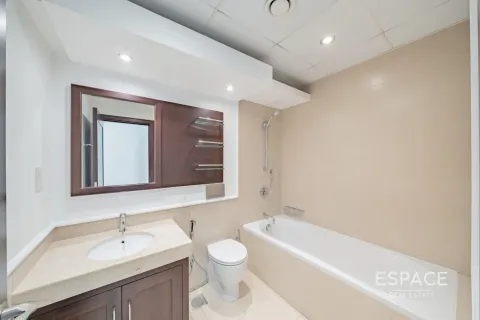 Apartment in TANARO APARTMENTS in Greens, Dubai, UAE 2 bedrooms, 160 sq.m. № 650433 - photo 7