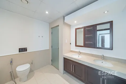 Apartment in TANARO APARTMENTS in Greens, Dubai, UAE 2 bedrooms, 160 sq.m. № 650433 - photo 14